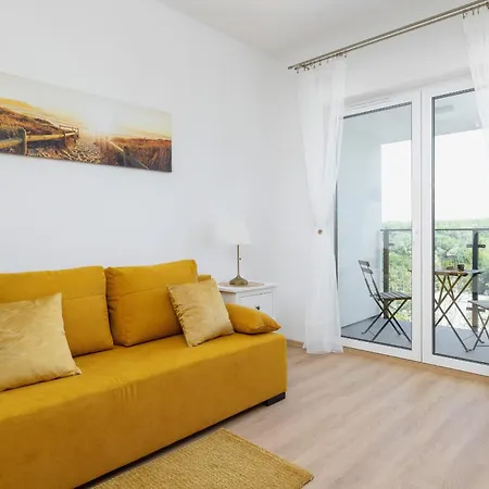 Apartmán Bezowy Apartament Przy Parku W Katowicach Z Widokiem Na Jeziro I Rowerami By Noclegi Renters